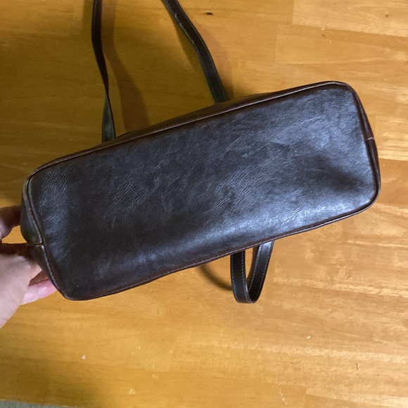 Vintage Strada brown faux leather purse preowned condition - Picture 4 of 6